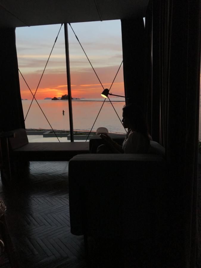 DEEPSPACE villa X1,Secret Address on Quiet Beach Ko Lanta Extérieur photo
