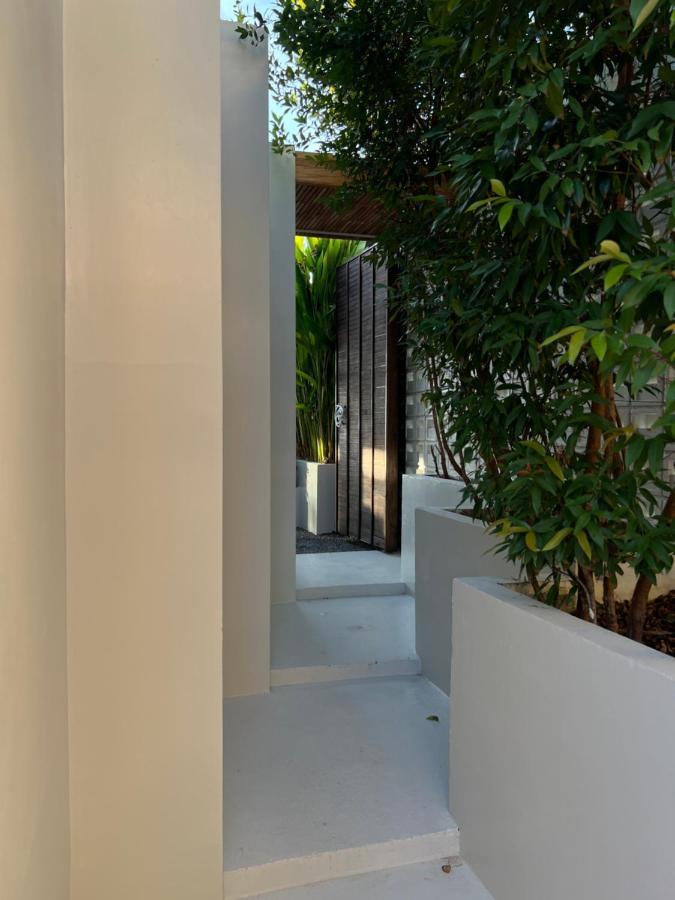 DEEPSPACE villa X1,Secret Address on Quiet Beach Ko Lanta Extérieur photo