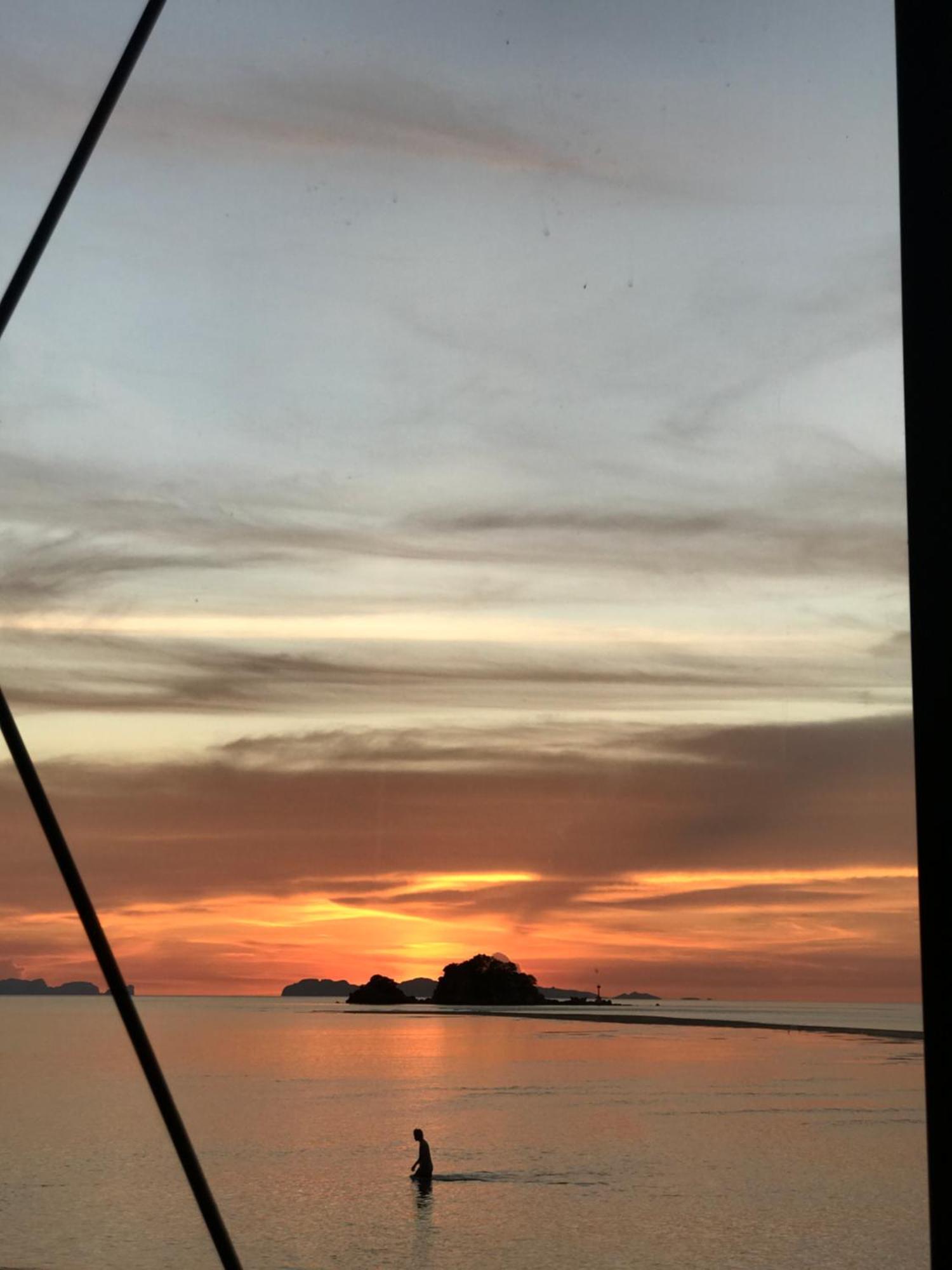 DEEPSPACE villa X1,Secret Address on Quiet Beach Ko Lanta Extérieur photo